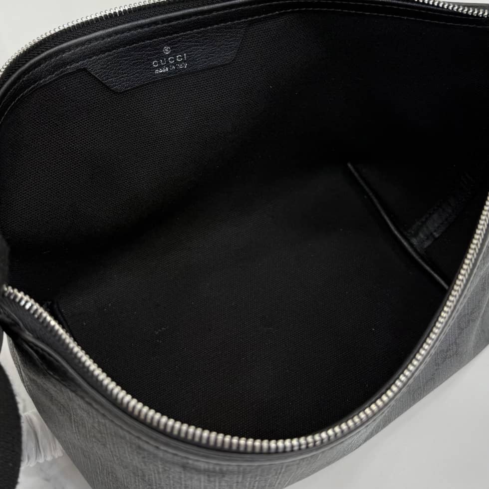 Gucci Essence Small Toiletry Case Black 875159_7_154671 Gucci Essence Small Toiletry Case Black 875159