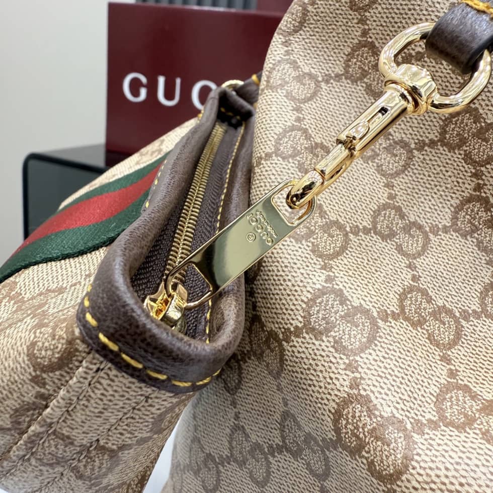 Gucci Canvas Large Shoulder Bag Beige A008NS_4_154761 Gucci Canvas Large Shoulder Bag Beige A008NS