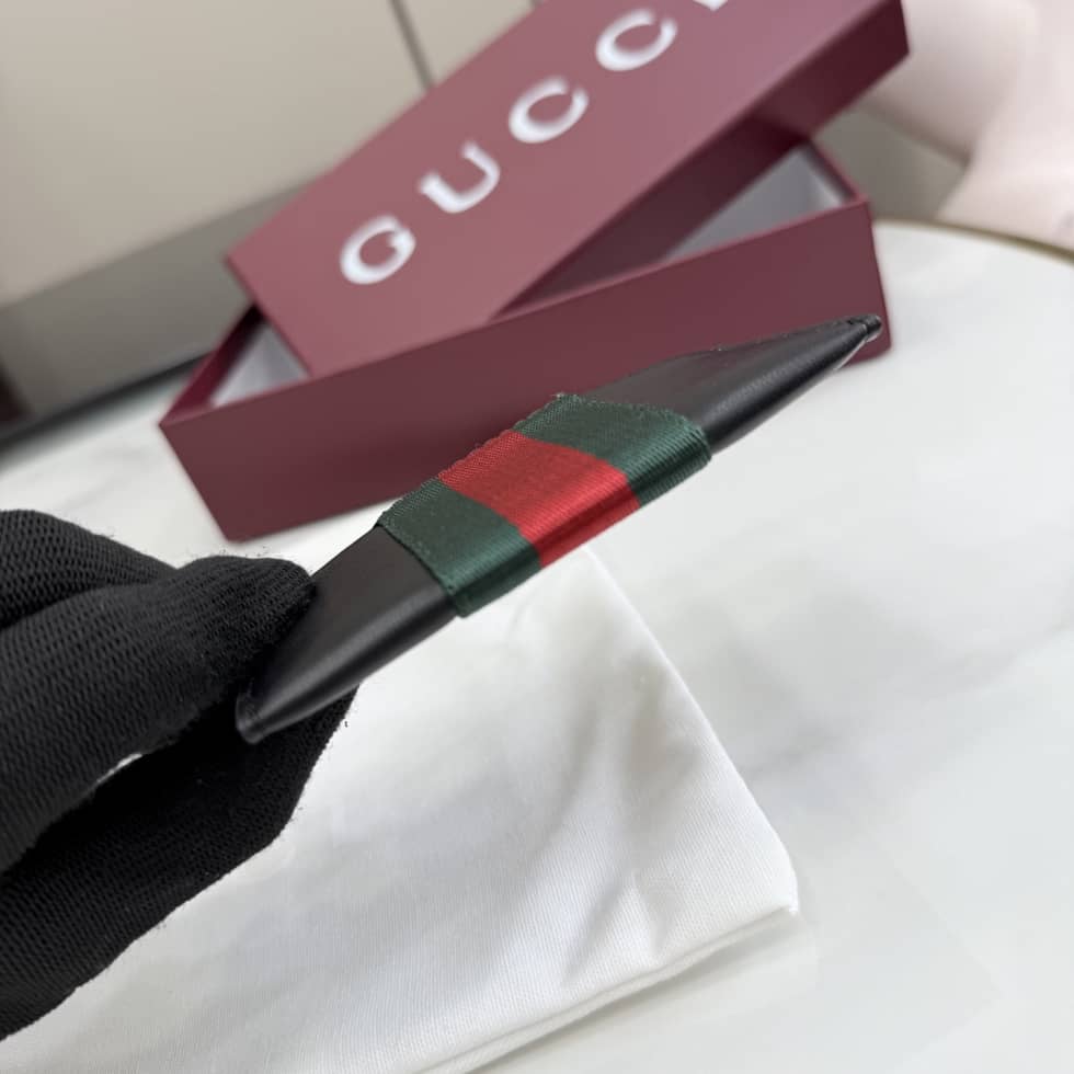 Gucci Web Trademark Leather Card Case Black 867277_3_154771 Gucci Web Trademark Leather Card Case Black 867277
