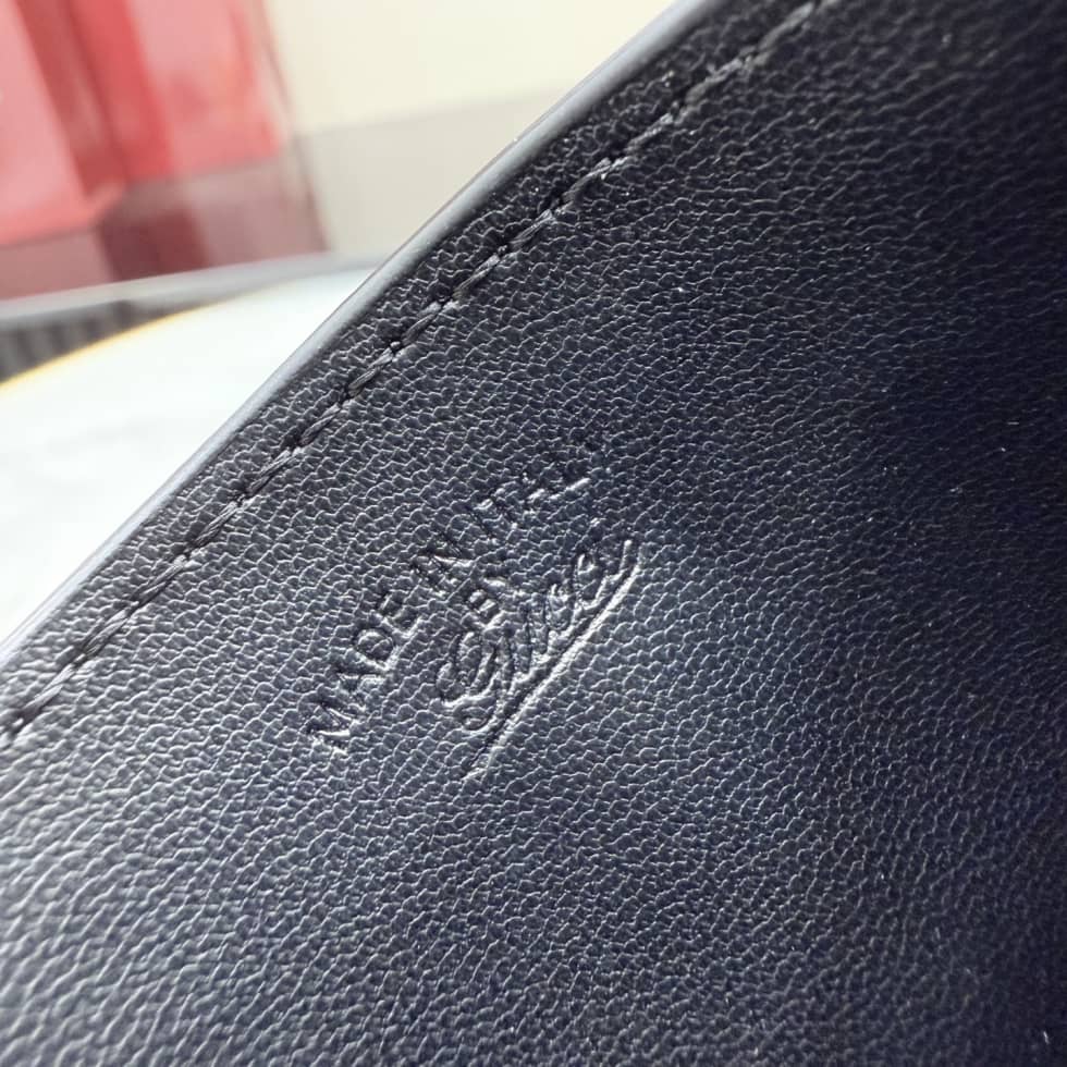 Gucci Web Trademark Leather Card Case Black 867277_8_154771 Gucci Web Trademark Leather Card Case Black 867277