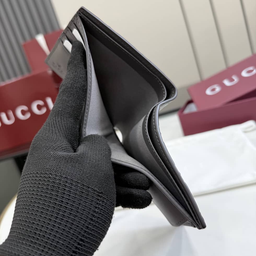 Gucci GG Emblem Coin Wallet For Men Gray 850177_5_155901 Gucci GG Emblem Coin Wallet For Men Gray 850177
