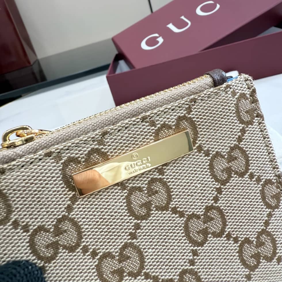 Gucci Logo Plaque Small Wallet Sand Brown_5_156141 Gucci Logo Plaque Small Wallet Sand Brown