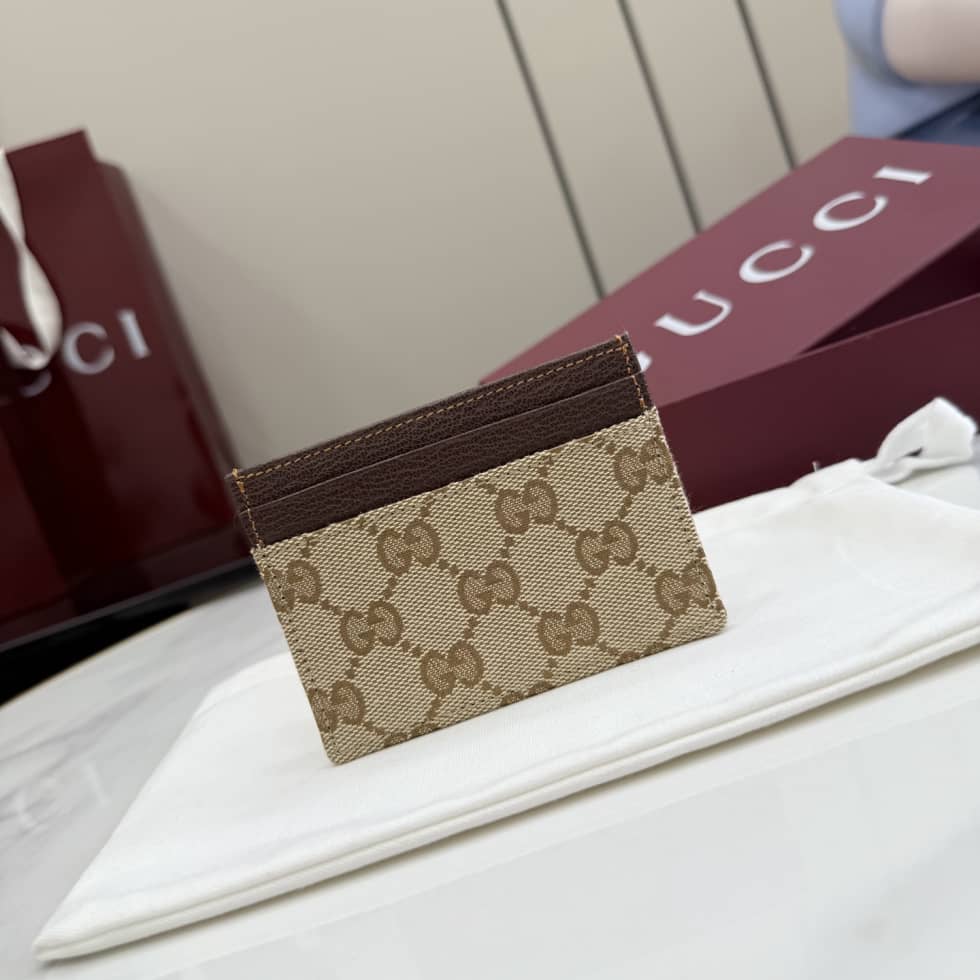 Gucci Logo Plaque Card Case Sand Brown 875795_1_156161 Gucci Logo Plaque Card Case Sand Brown 875795