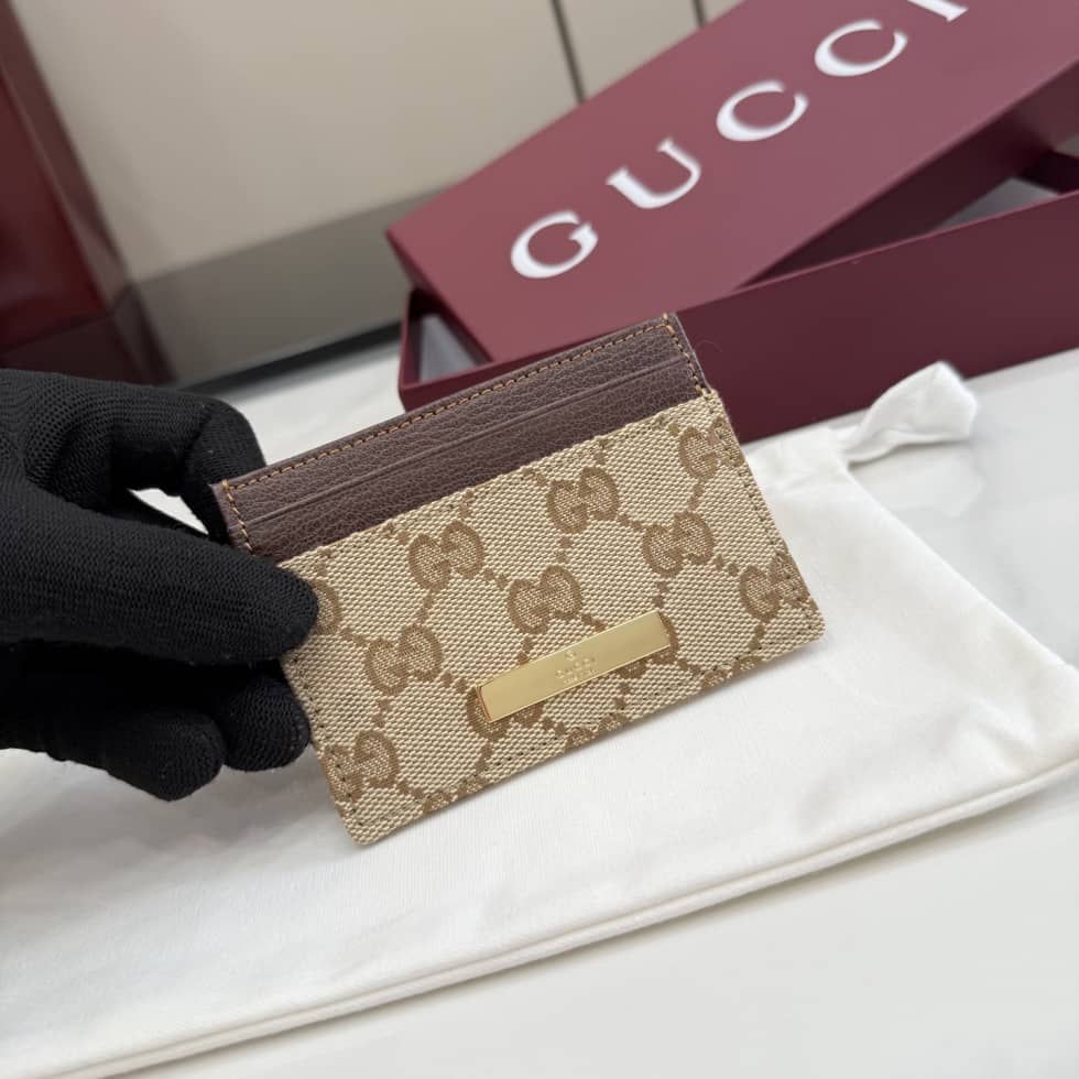Gucci Logo Plaque Card Case Sand Brown 875795_4_156161 Gucci Logo Plaque Card Case Sand Brown 875795