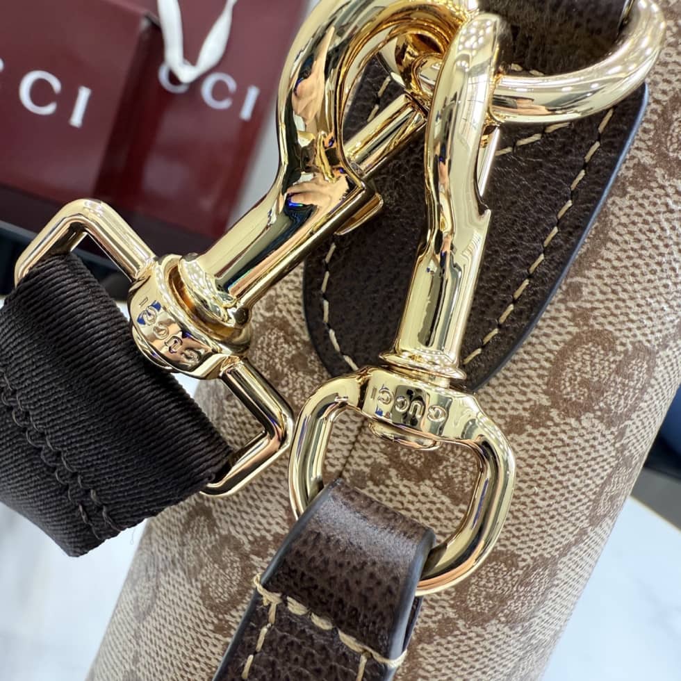 Gucci Medium Beige Crossbody Bag With Web A002KX_5_156431 Gucci Medium Beige Crossbody Bag With Web A002KX