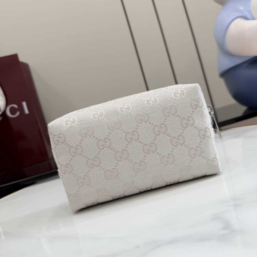 Gucci Canvas Medium Ivory Cosmetic Case 875801_1_156481 Gucci Canvas Medium Ivory Cosmetic Case 875801
