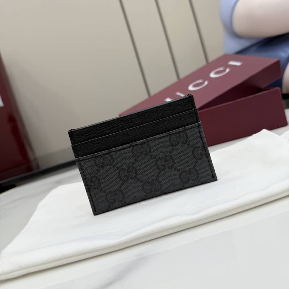 Gucci Essence Classic Black Card Case A002F2_1_156831 Gucci Essence Classic Black Card Case A002F2