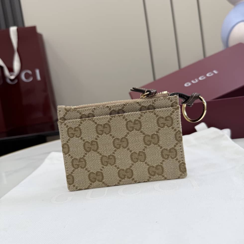 Gucci GG Marmont Zip Key Pouch Beige 837747_1_157371 Gucci GG Marmont Zip Key Pouch Beige 837747