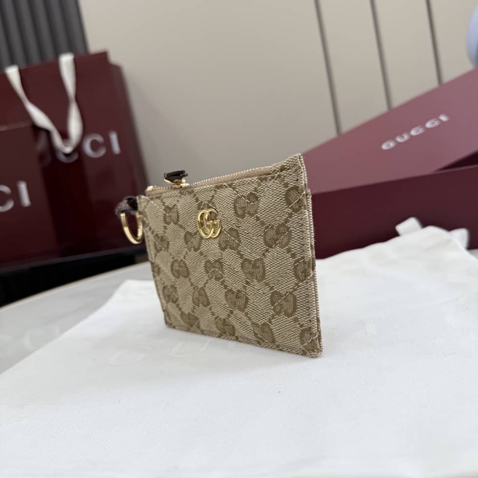 Gucci GG Marmont Zip Key Pouch Beige 837747_2_157371 Gucci GG Marmont Zip Key Pouch Beige 837747