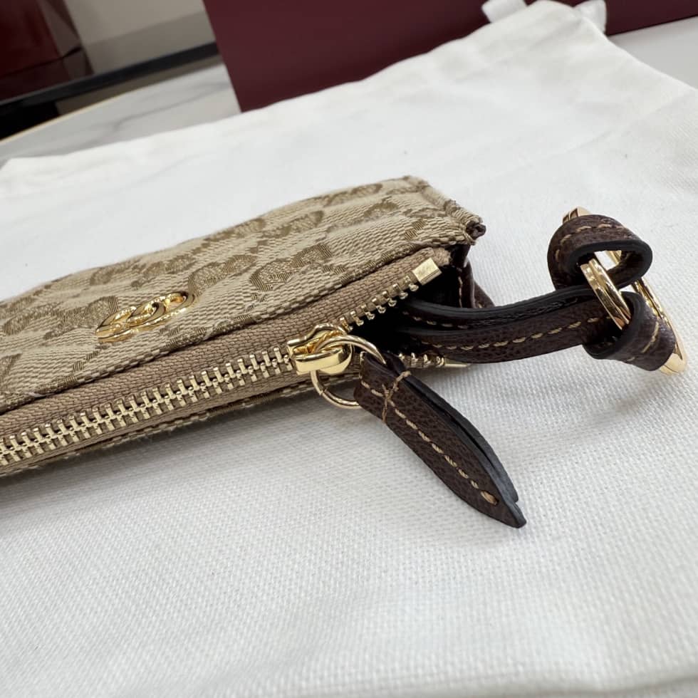 Gucci GG Marmont Zip Key Pouch Beige 837747_6_157371 Gucci GG Marmont Zip Key Pouch Beige 837747