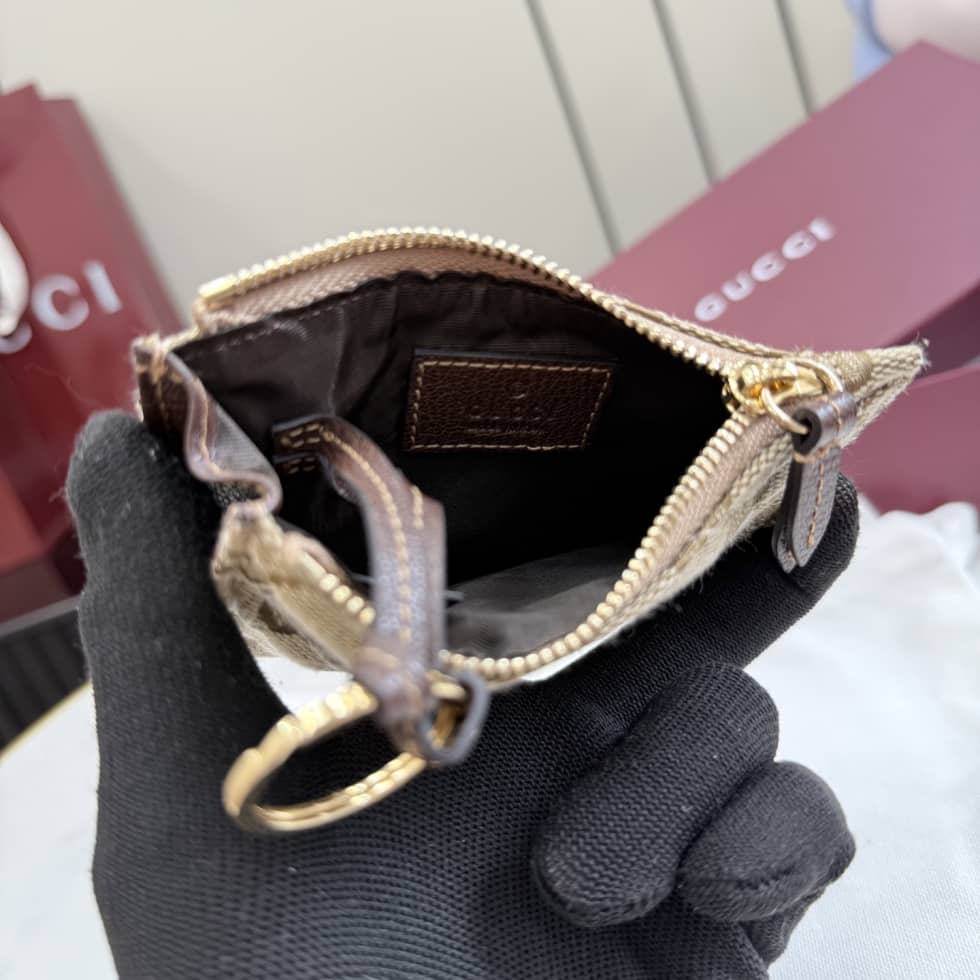 Gucci GG Marmont Zip Key Pouch Beige 837747_8_157371 Gucci GG Marmont Zip Key Pouch Beige 837747