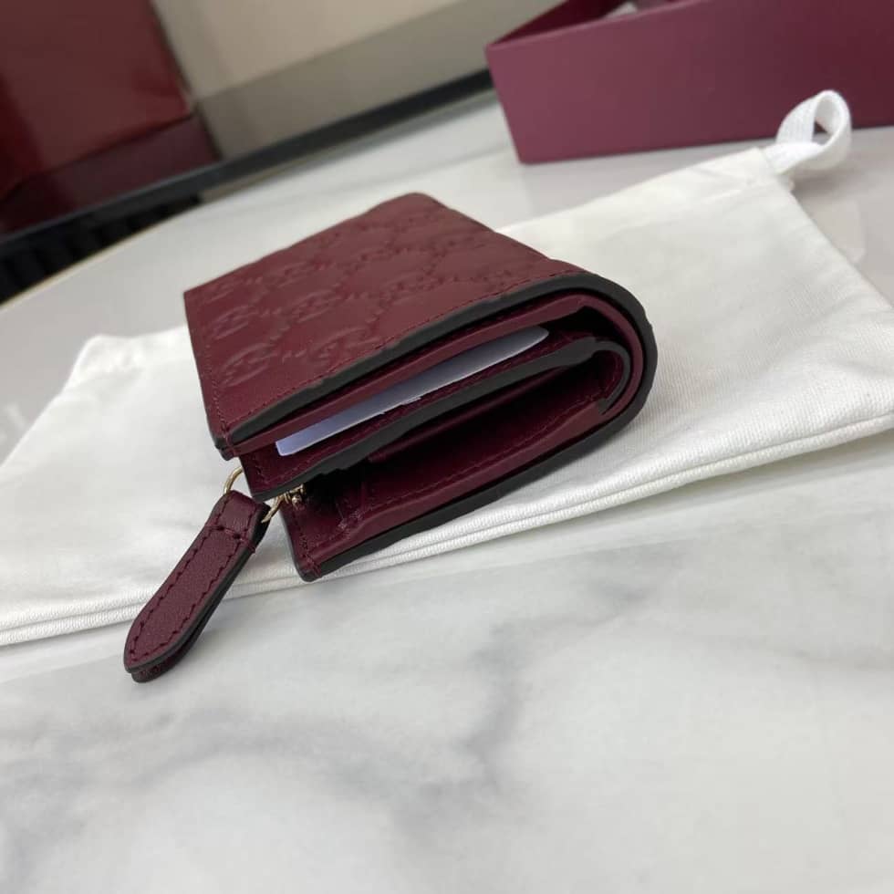 Gucci GG Emblem Leather Red Bifold Wallet 847208_4_158000 Gucci GG Emblem Leather Red Bifold Wallet 847208
