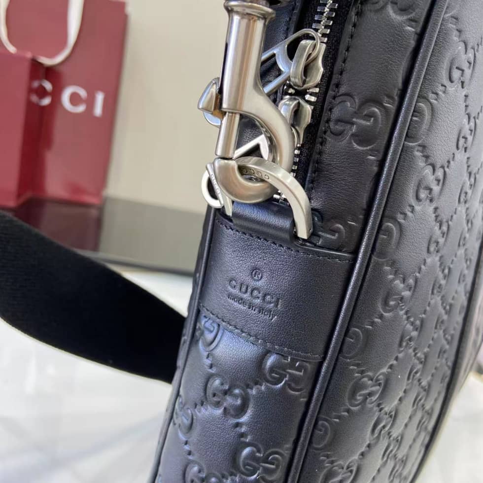 Gucci GG Emblem Large Black Briefcase 850222_4_158989 Gucci GG Emblem Large Black Briefcase 850222