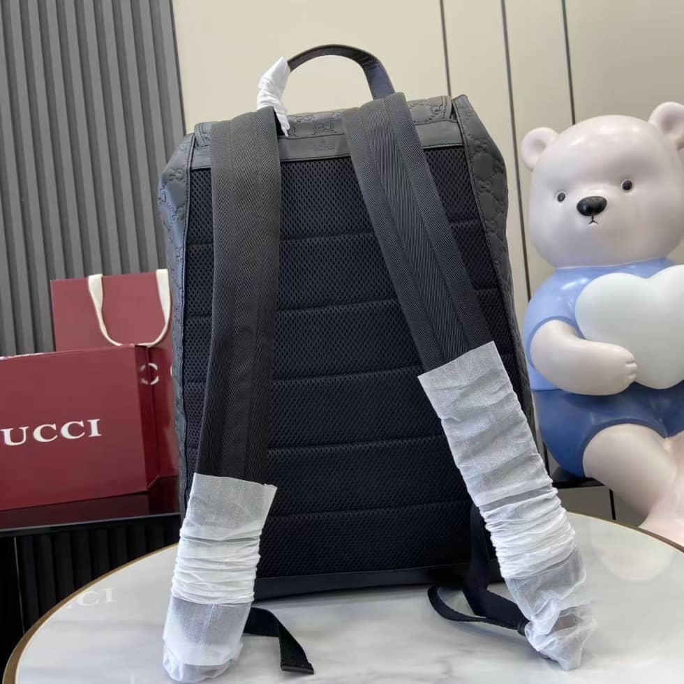 Gucci GG Emblem Medium Black Backpack 854750_1_158999 Gucci GG Emblem Medium Black Backpack 854750