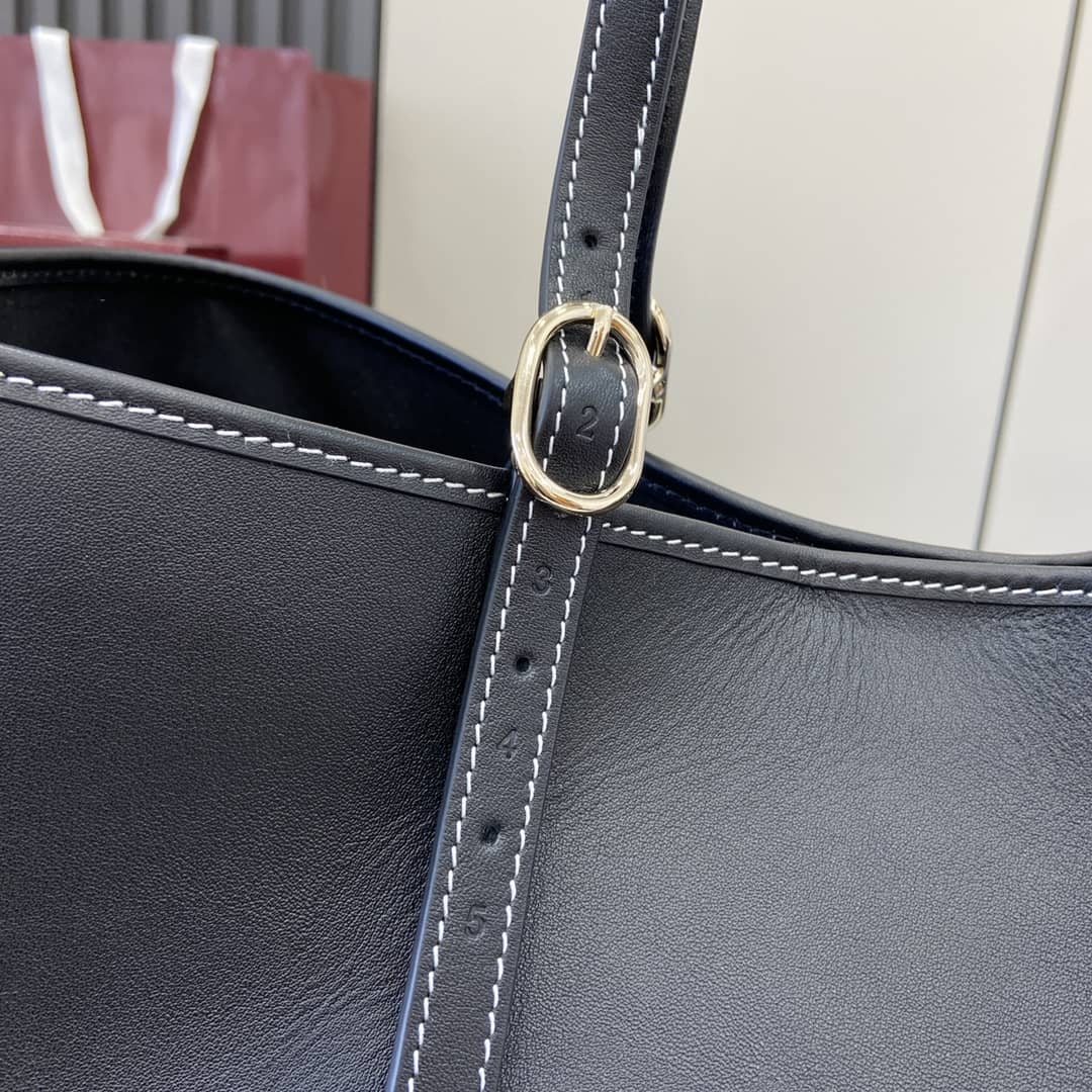 Gucci GG Emblem Large Black Tote Bag 815213_4_159129 Gucci GG Emblem Large Black Tote Bag 815213