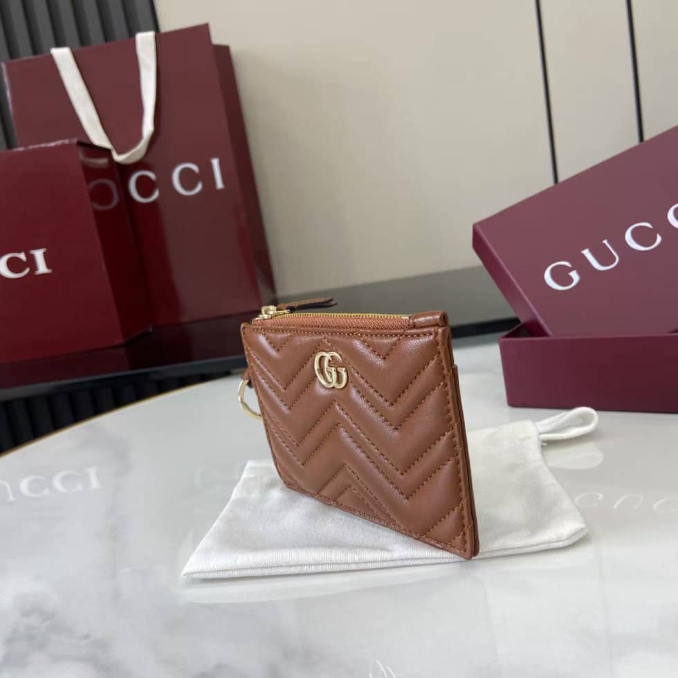Gucci GG Marmont Zip Brown Key Pouch 837747_2_159339 Gucci GG Marmont Zip Brown Key Pouch 837747