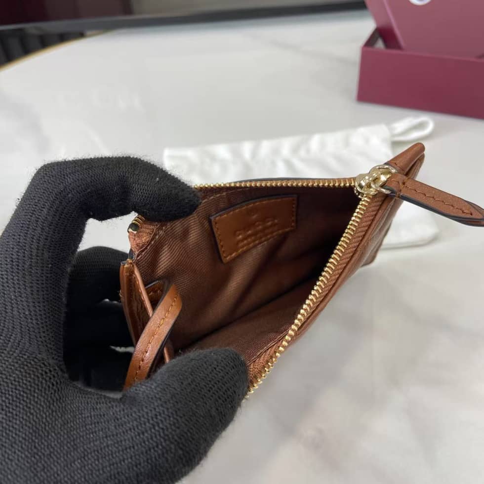 Gucci GG Marmont Zip Brown Key Pouch 837747_6_159339 Gucci GG Marmont Zip Brown Key Pouch 837747