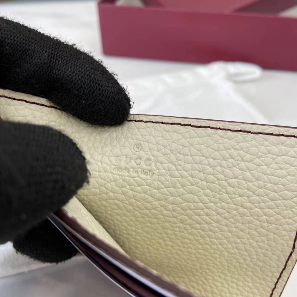 Gucci Logo Red ivory Bi-color Card Case 817043_7_159648 Gucci Logo Red ivory Bi-color Card Case 817043