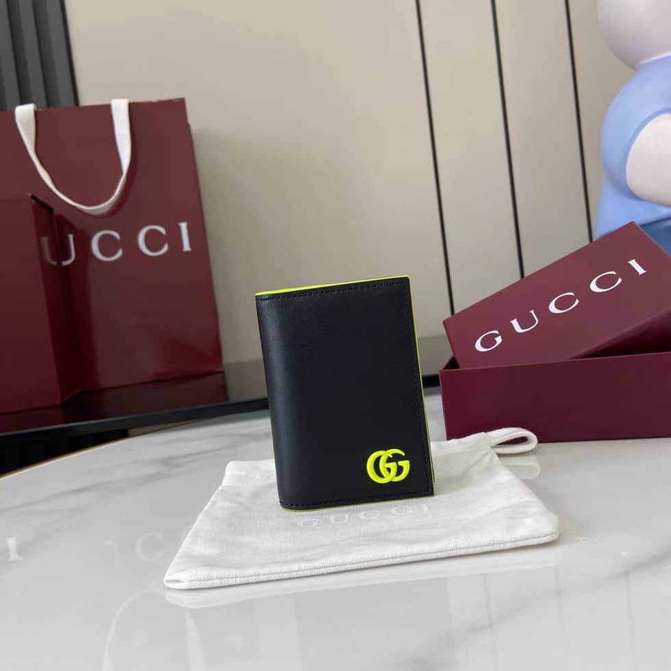 Gucci GG Marmont Card Case Black Green 835053_10_159828 Gucci GG Marmont Card Case Black Green 835053