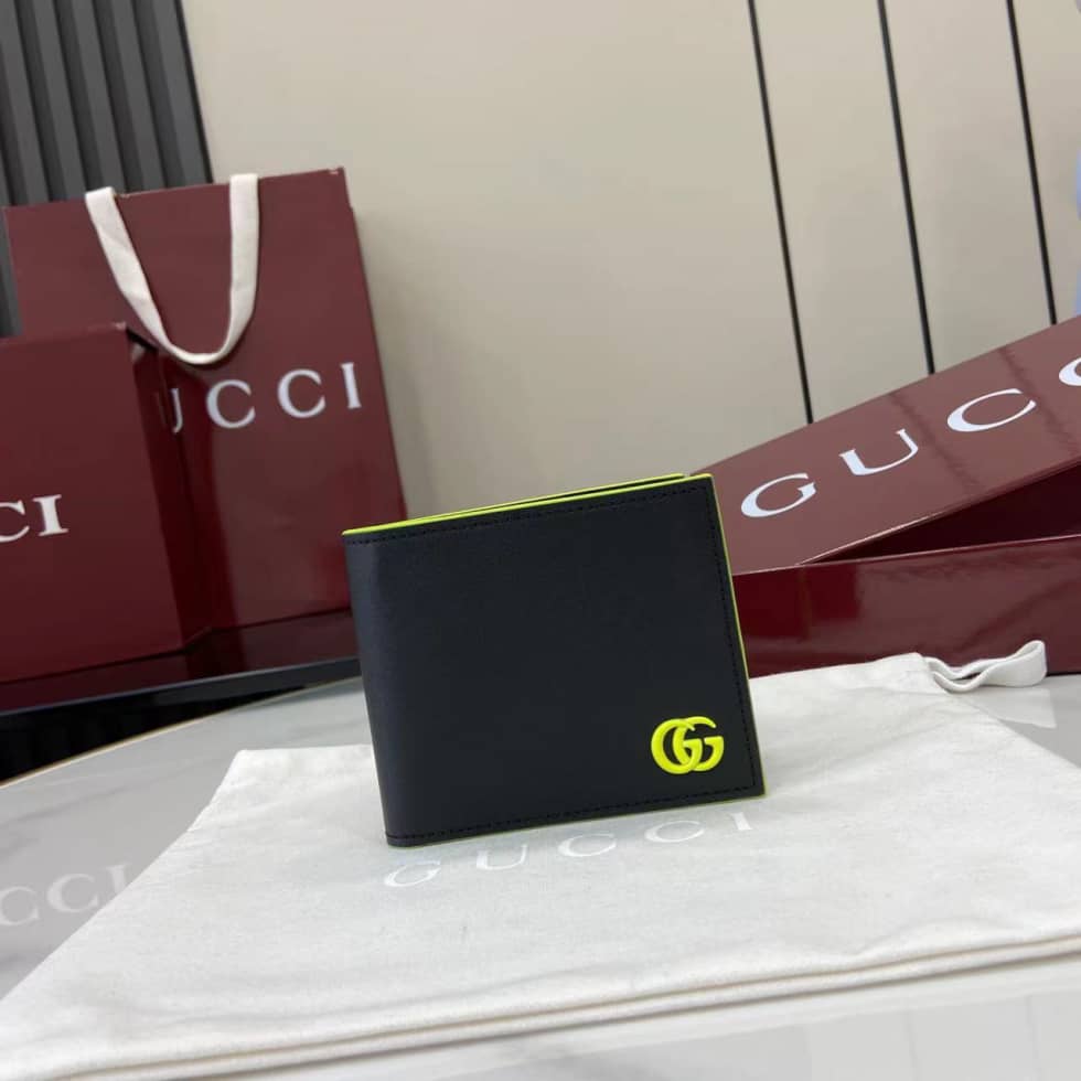 Gucci GG Marmont Bi-fold Wallet Black Green 835047_10_159908 Gucci GG Marmont Bi-fold Wallet Black Green 835047