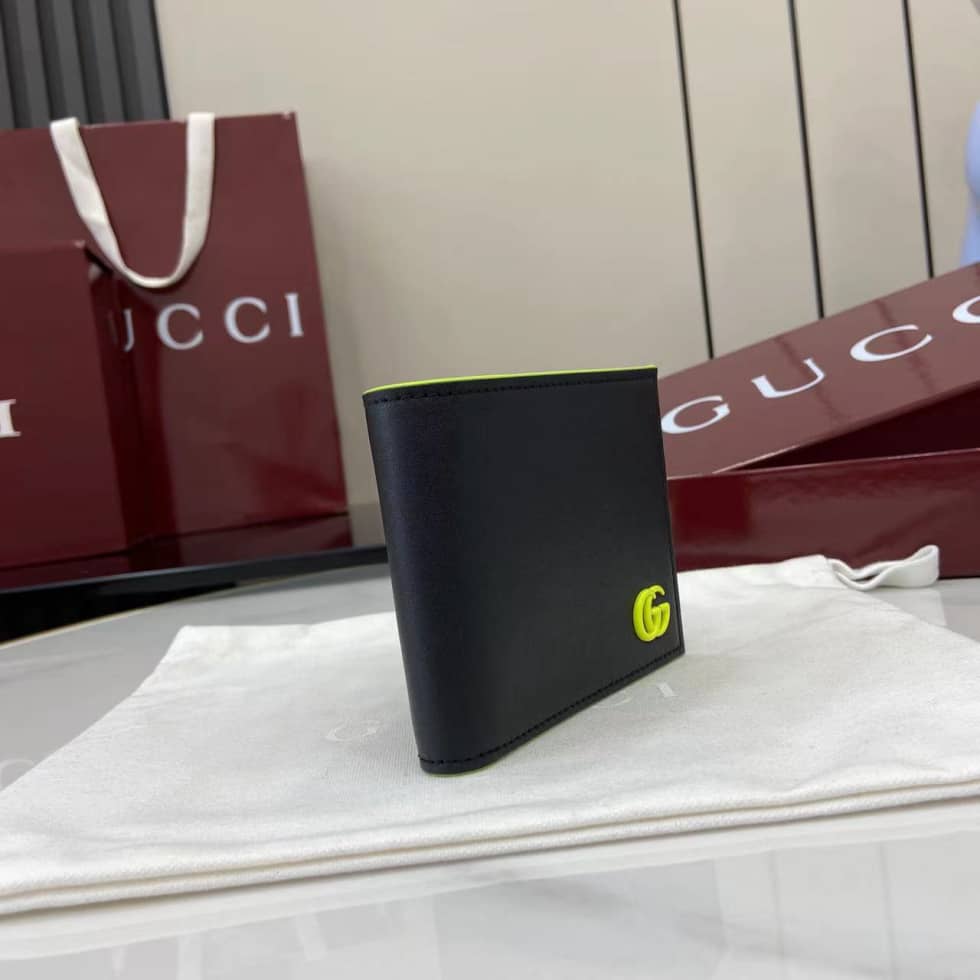 Gucci GG Marmont Bi-fold Wallet Black Green 835047_1_159908 Gucci GG Marmont Bi-fold Wallet Black Green 835047