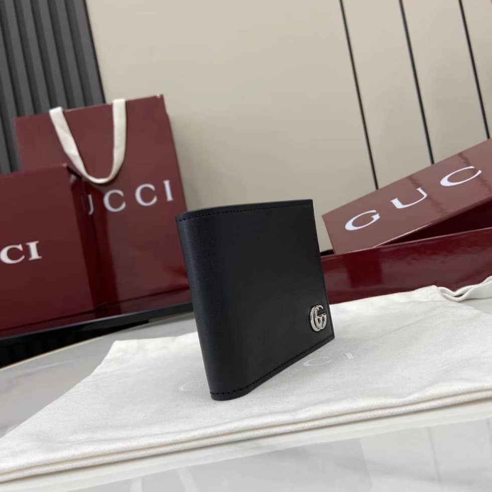 Gucci GG Marmont Bi-fold Wallet Black 835047_1_159928 Gucci GG Marmont Bi-fold Wallet Black 835047