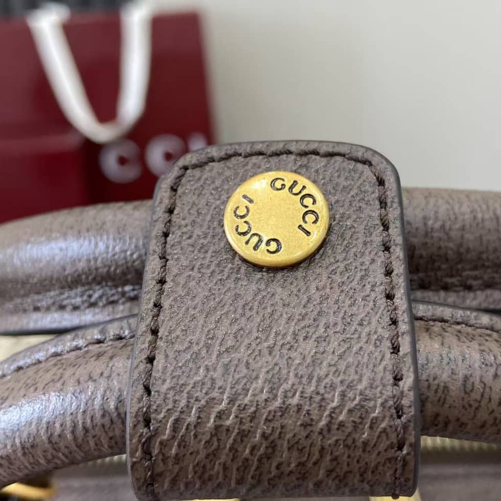 Gucci Savoy Canvas Medium Duffle Bag Beige 834460_3_160658 Gucci Savoy Canvas Medium Duffle Bag Beige 834460