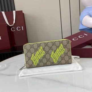 Gucci GG Brown Green Mens Zip Wallet 835324