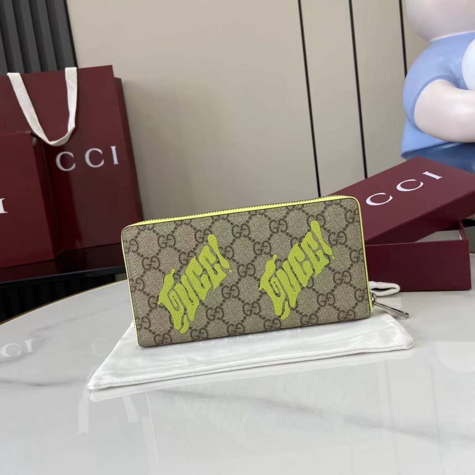 Gucci GG Brown Green Mens Zip Wallet 835324_1_161547 Gucci GG Brown Green Mens Zip Wallet 835324