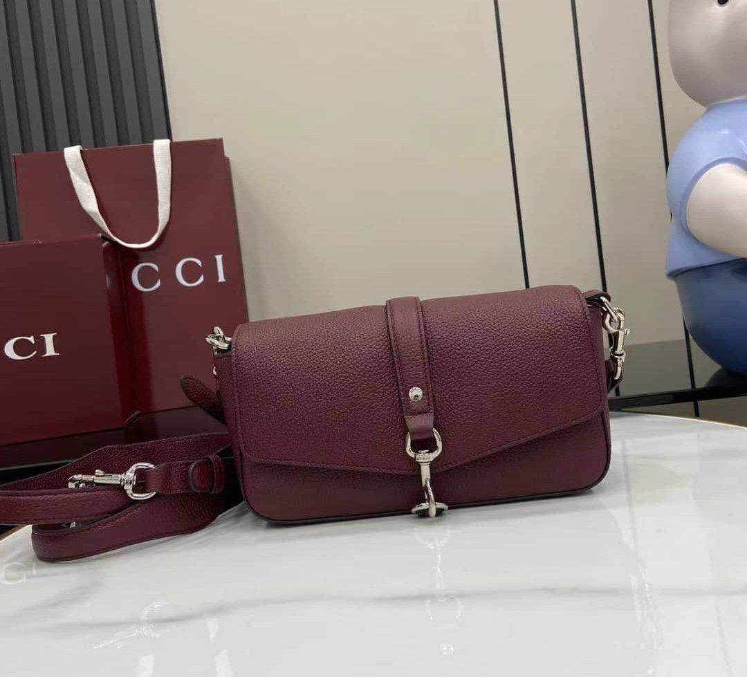 Gucci Leather Small Red Crossbody Bag 821623_10_163376 Gucci Leather Small Red Crossbody Bag 821623