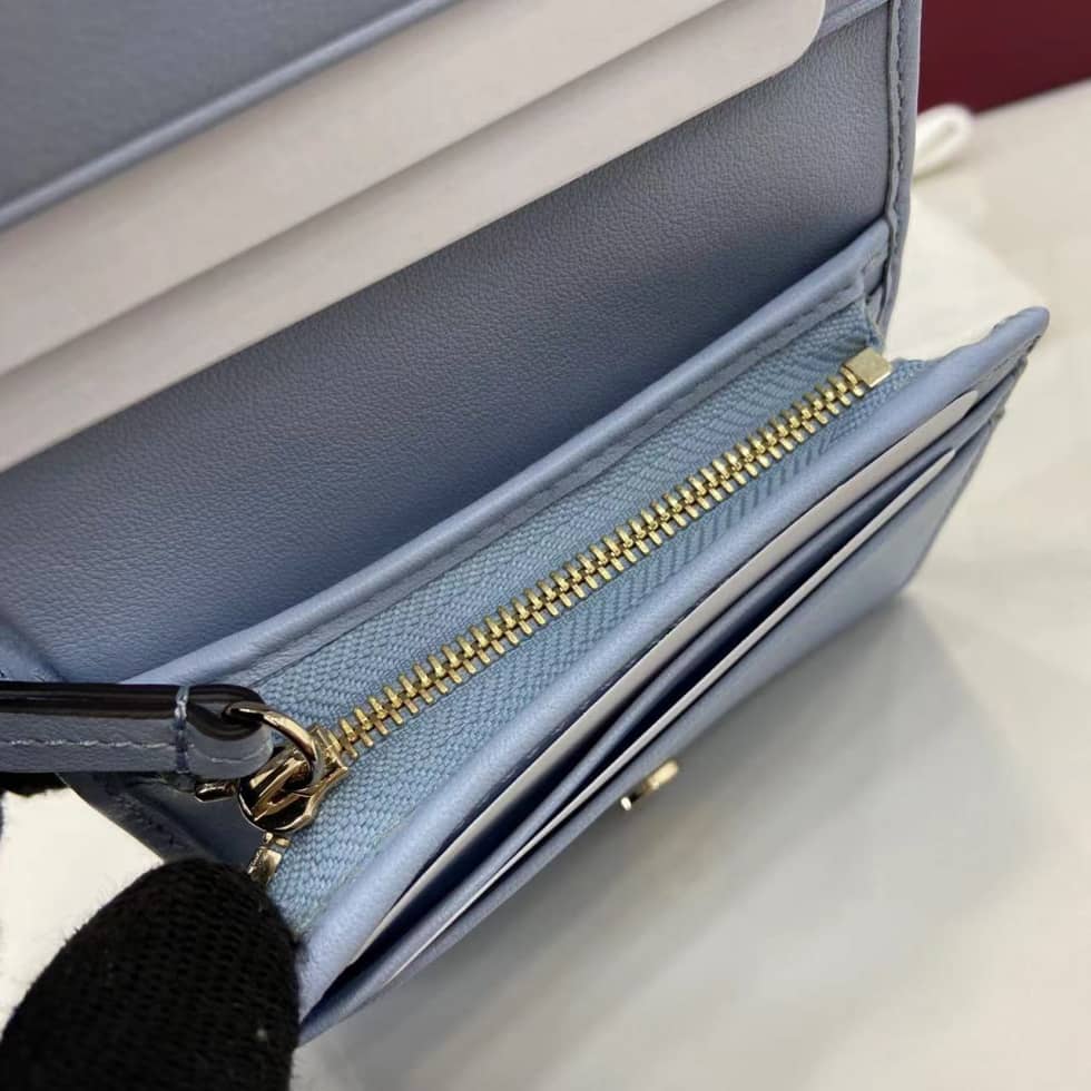 Gucci GG Emblem Small Beige Blue Wallet 820692_7_163696 Gucci GG Emblem Small Beige Blue Wallet 820692