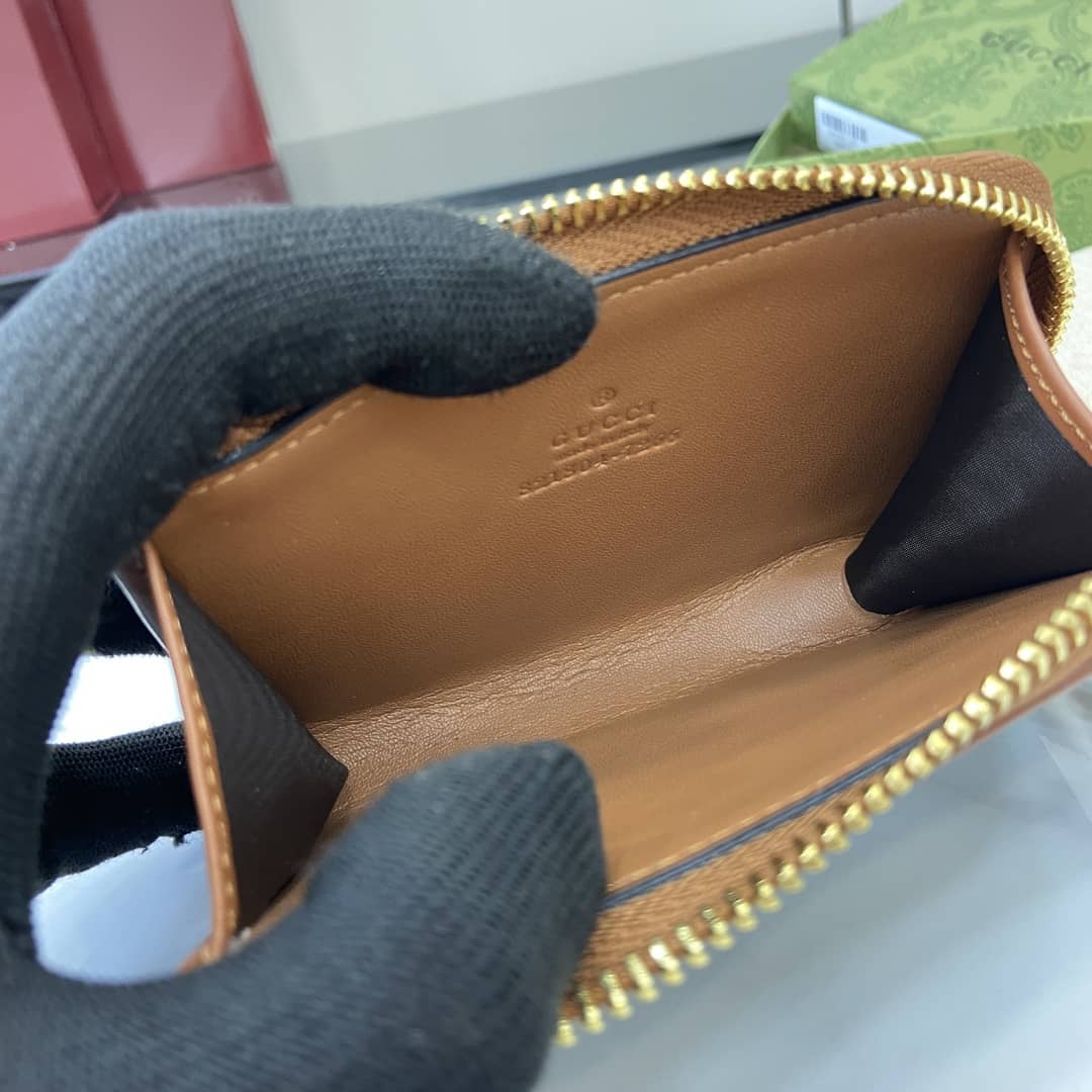 Gucci GG Emblem Beige Brown Zip Card Case 821804_8_163816 Gucci GG Emblem Beige Brown Zip Card Case 821804