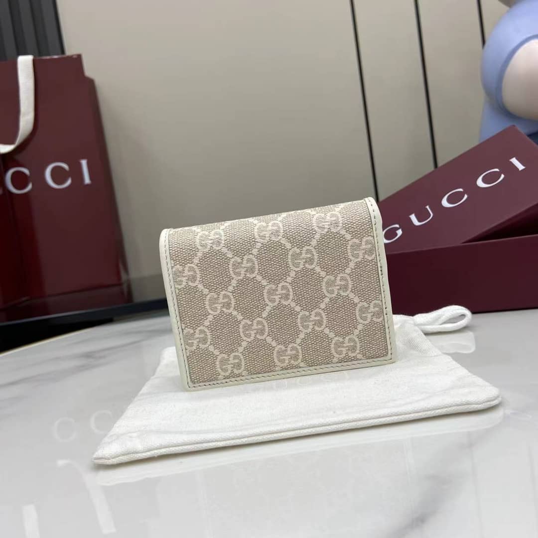 Gucci GG Emblem Small Beige White Wallet 820692_1_163966 Gucci GG Emblem Small Beige White Wallet 820692