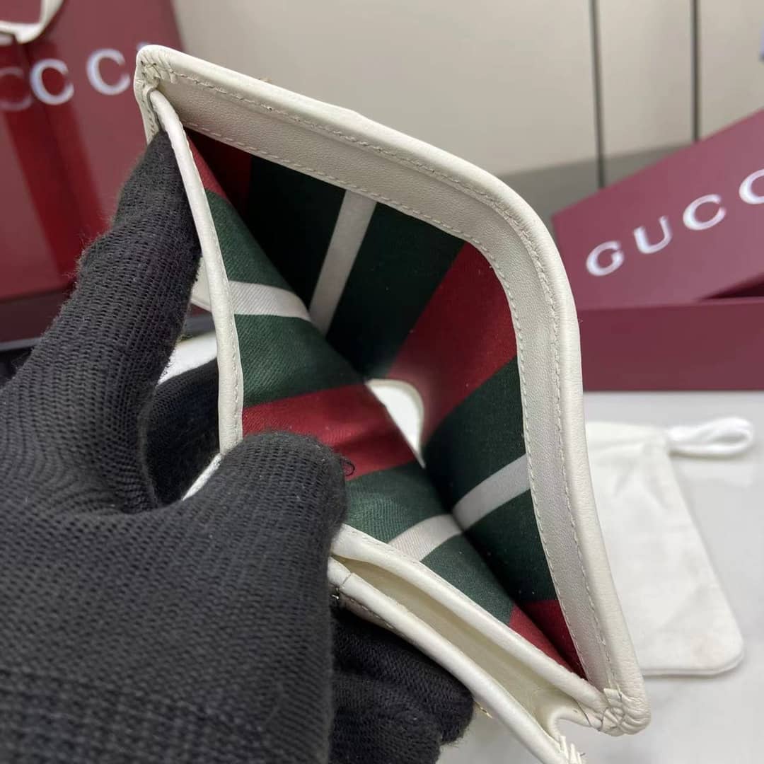 Gucci GG Emblem Small Beige White Wallet 820692_3_163966 Gucci GG Emblem Small Beige White Wallet 820692